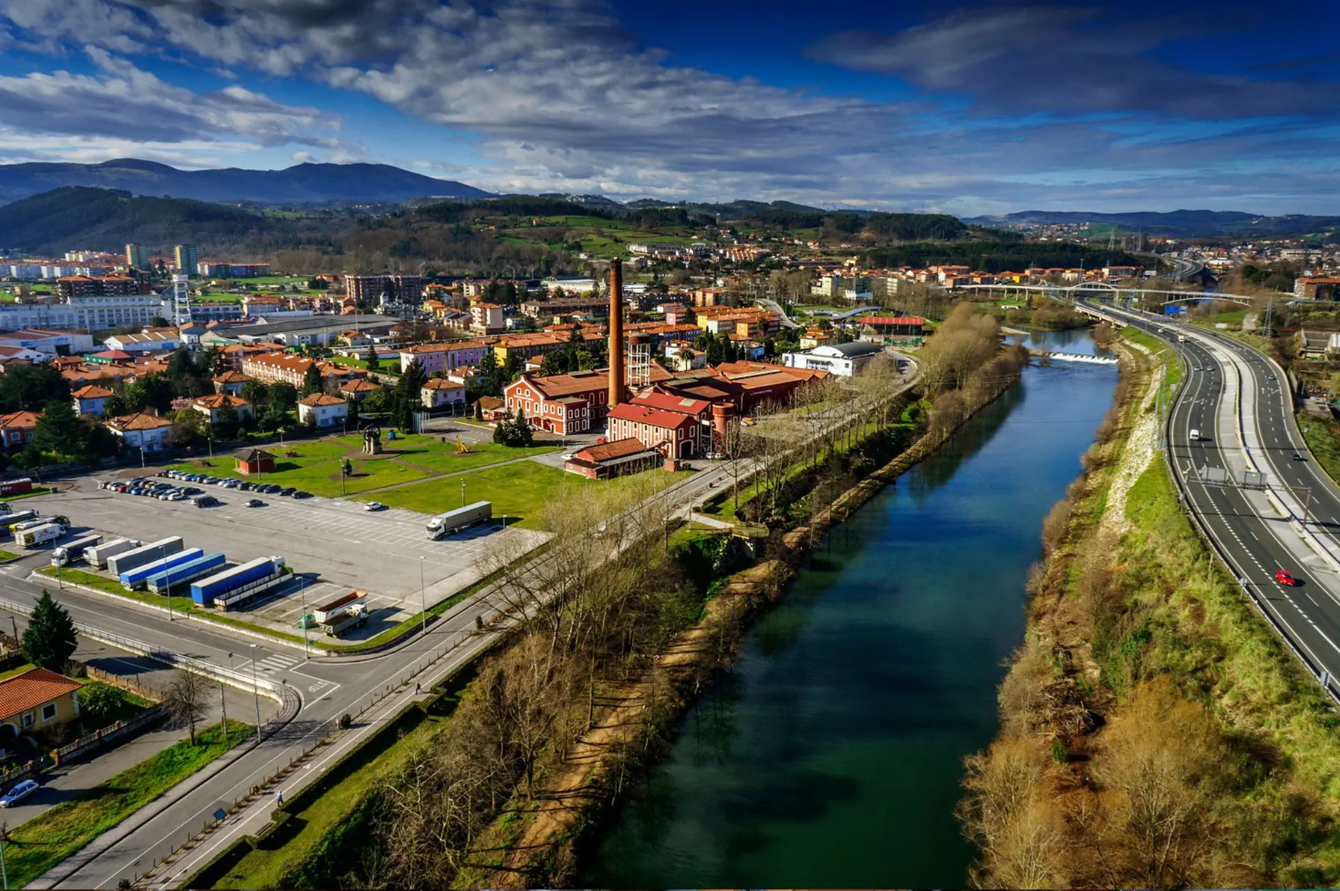 Vista aérea de La Lechera en Torrelavega